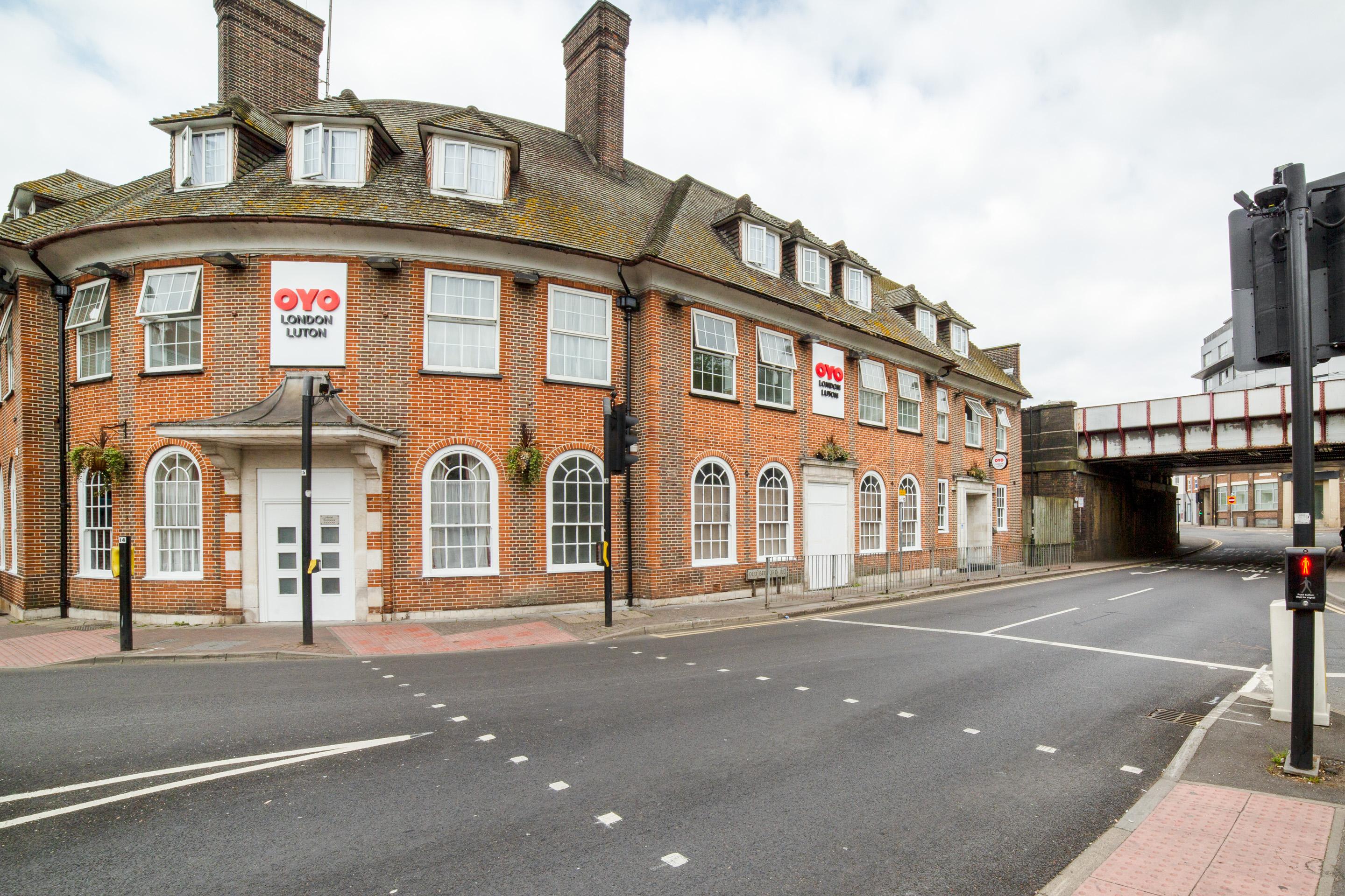 Oyo London Luton Hotel Luton  Exterior photo